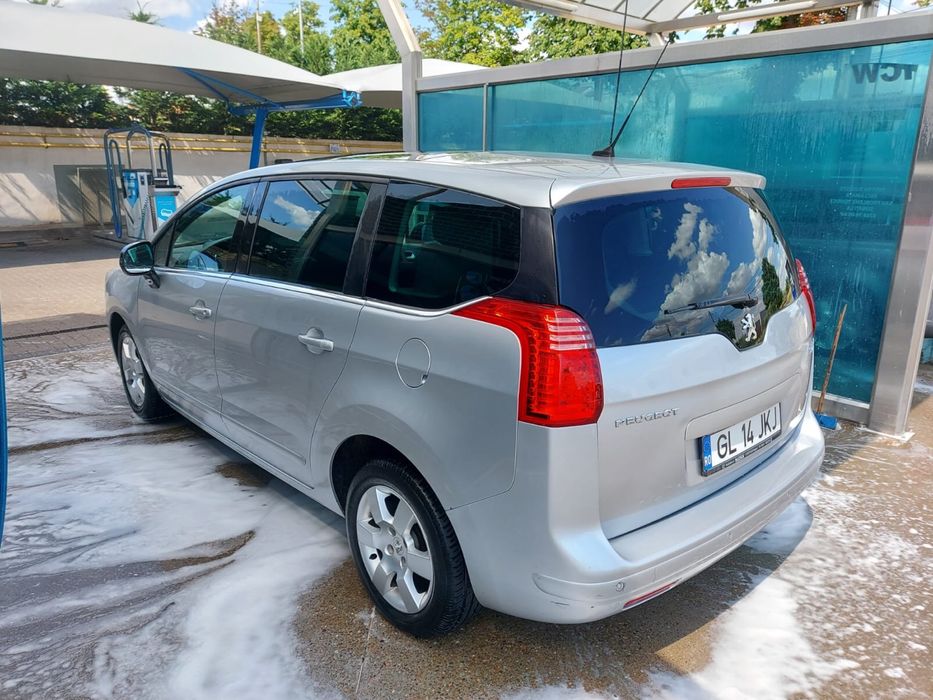 Peugeut 5008 / 1.6HDI / 2012 / 7 Locuri