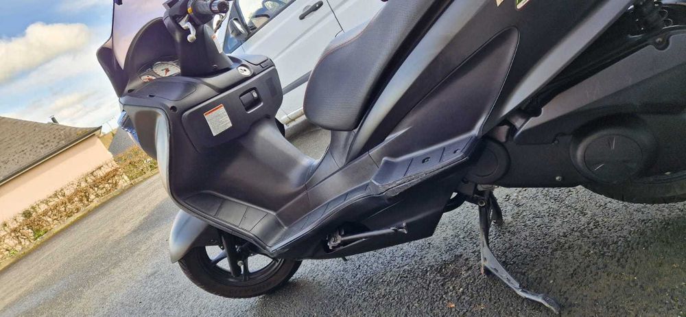 Suzuki Burgman 125 km12000