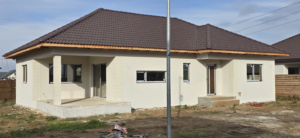 Casa parter la cheie 120mp util, teren 500mp, curte amenajata si pavaj