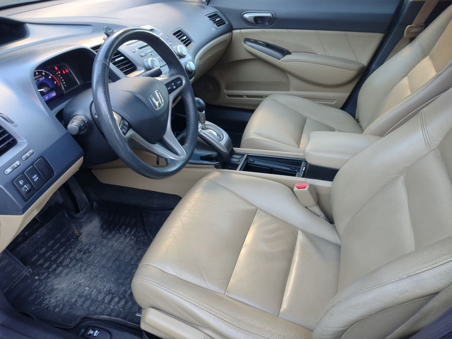 Honda Civic Hibrid variante 4x4