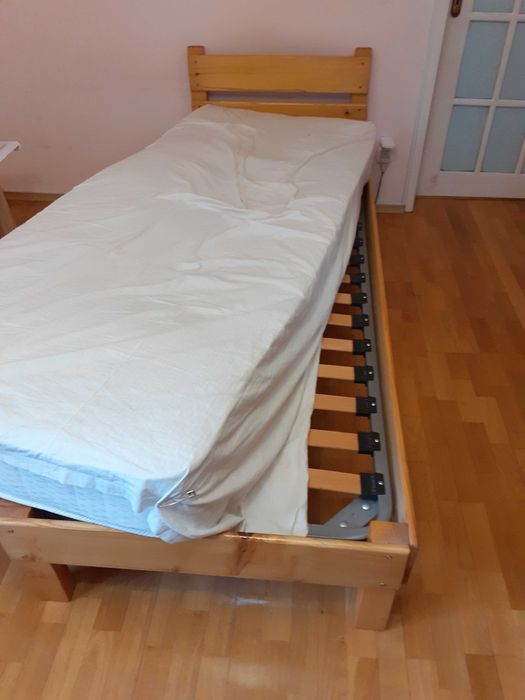 pat de 1 persoana 200 x 80 cm cu somiera metalica si saltea ortopedica