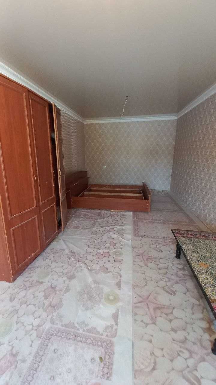 Дом М Улугбекский р-н Алишеробод. 4 соток