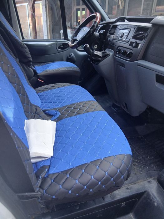 Vând Ford transit