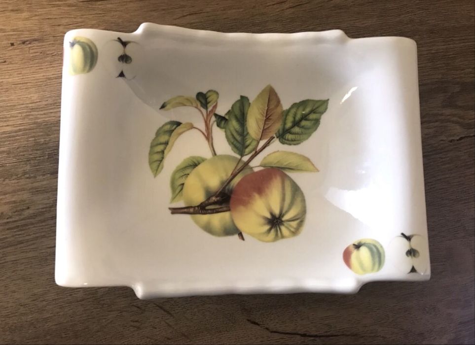 Чашки и шише, сувенири за подарък