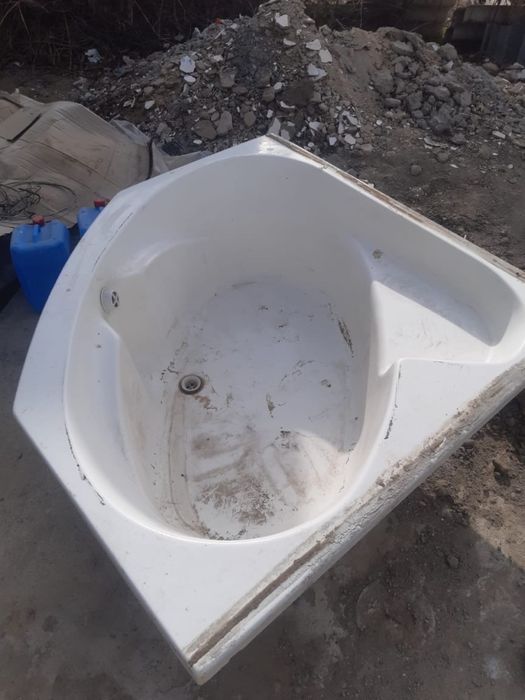 Ванна.           .