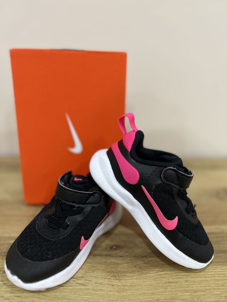 Nike revolution 7 - 23,5