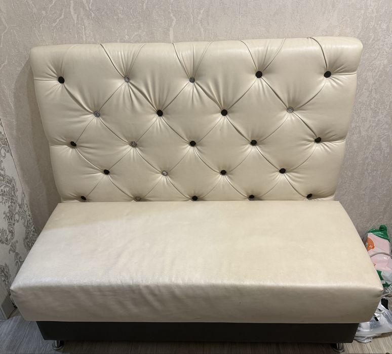 Мини диванчик , размер 1,2м , коретная стяжка
