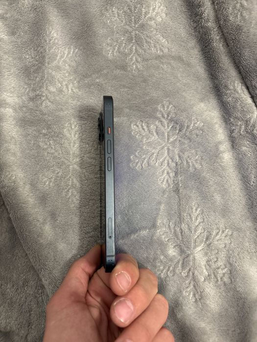 Vând IPhone 13 128 Gb
