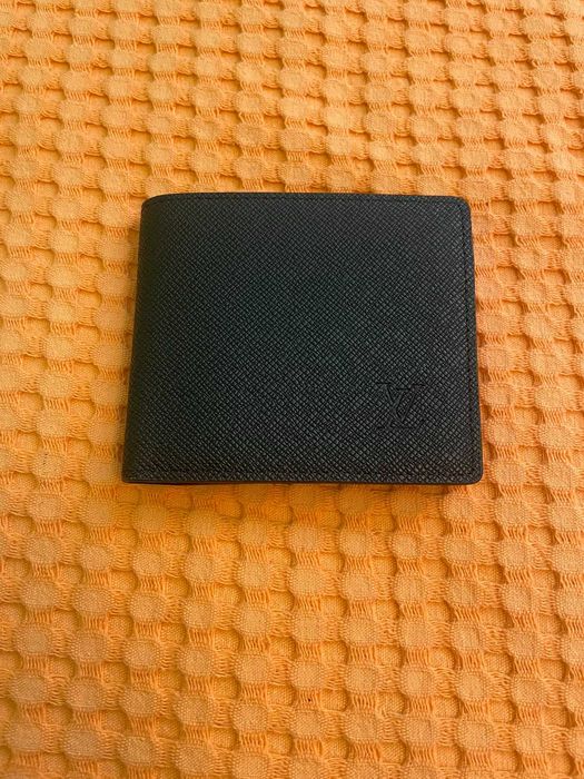 Louis Vuitton черно портмоне