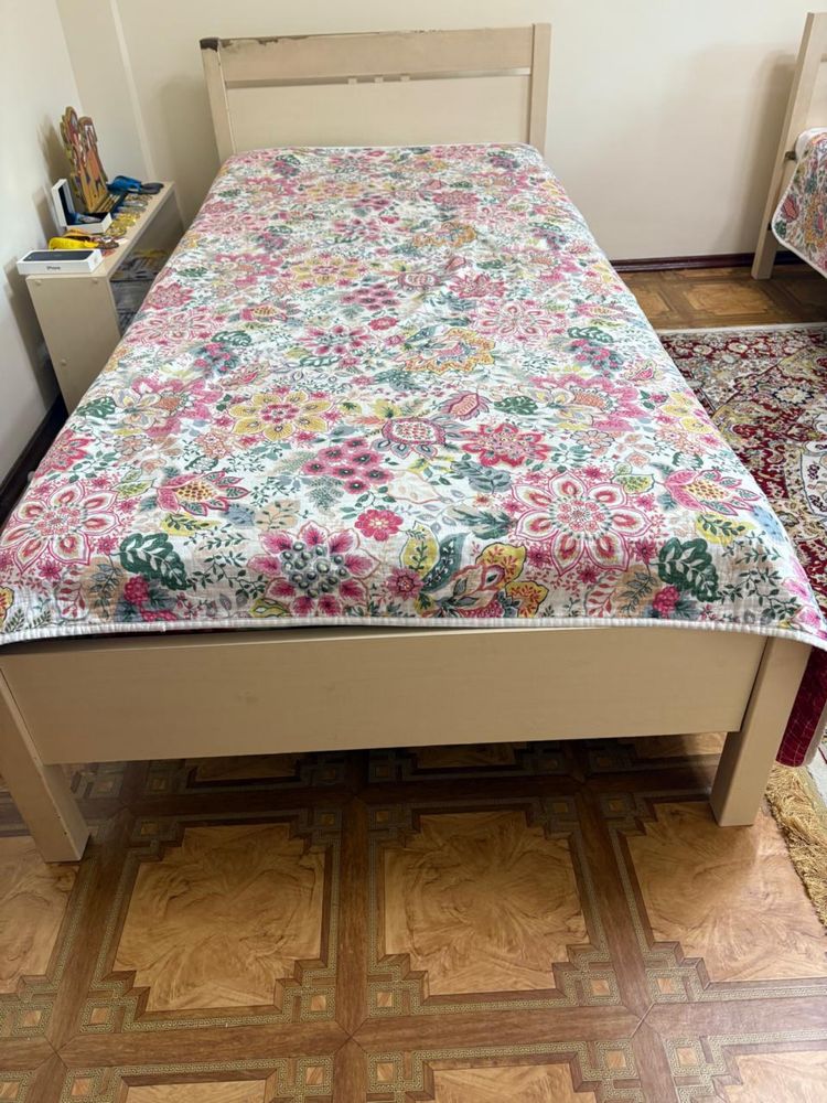 Кровать односпалка
