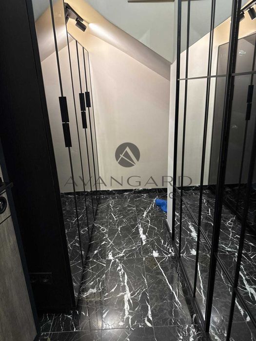 Продава се Тристаен апартамент в Пловдив, Център - 135 кв.м за 2660 €/кв.м - Снимка #11