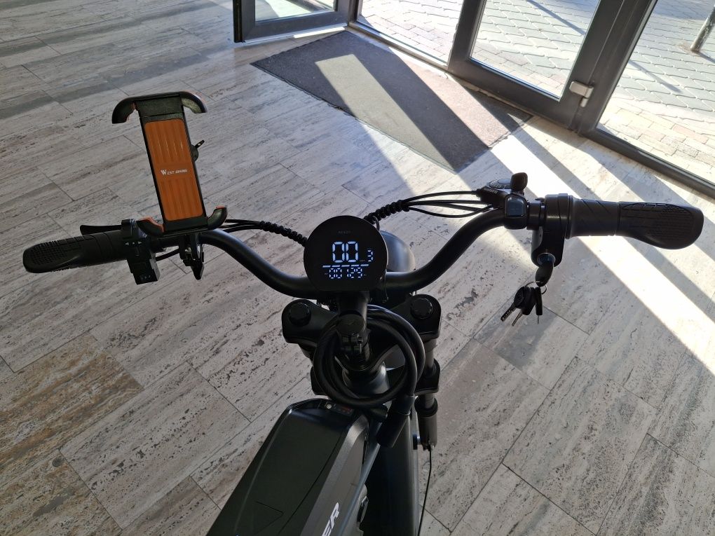 Vand bicicleta electrica motor 3000 w baterie 48v cu 60ah roti 20 inch