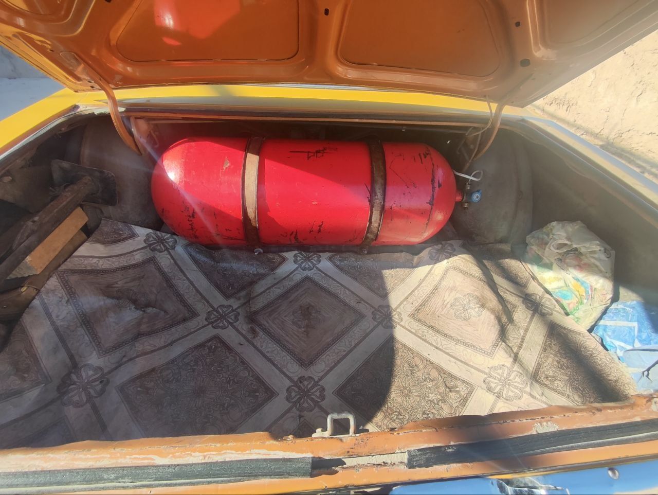 Volga sotiladi holati rasimdagidaka