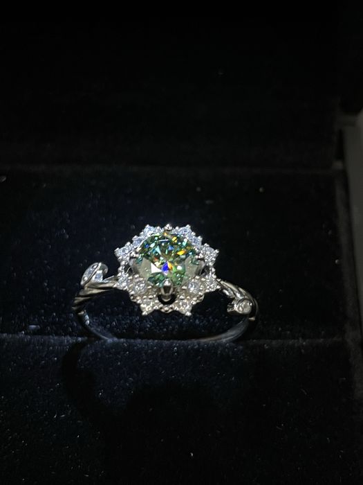 Елегантен Сребърен Пръстен - Тюркоазен Лабораторен Диамант