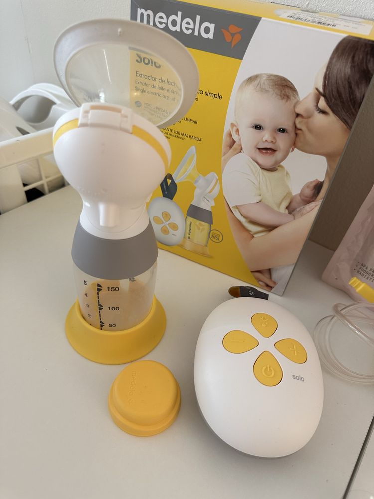 Ел помпа за кърма MEDELA solo+ хендс фрий чашки + многоподаръци