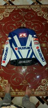 Мотоциклетная куртка  для безопасной езды  "SUZUKI",размера XL
