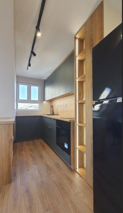 Дава се под наем Тристаен апартамент в Пловдив, Каменица 1 - 110 кв.м за 1000 € - Снимка #3