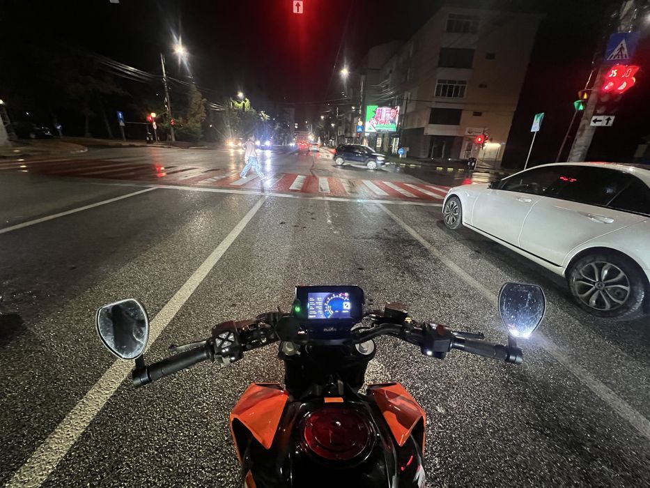 Vand KTM Duke 125