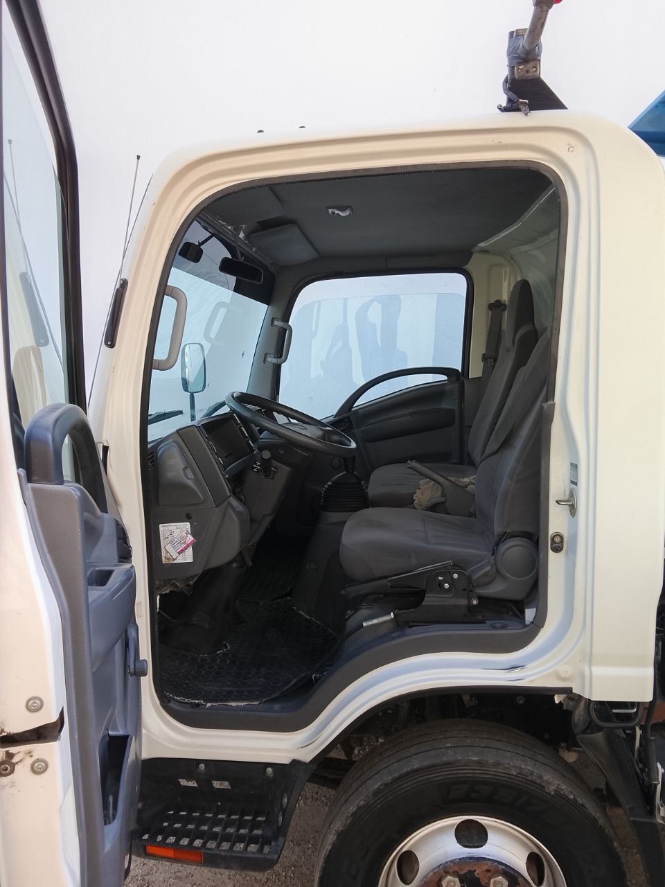Isuzu zavod samosval