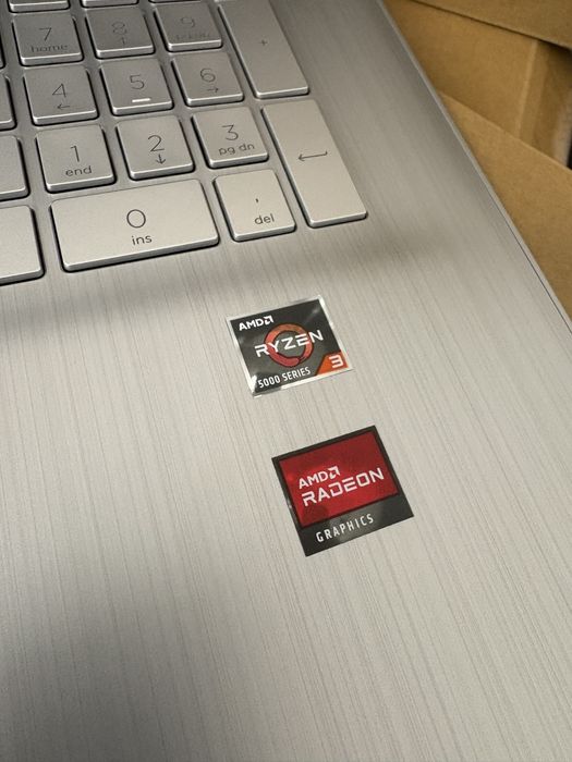Vand Laptop HP NOU  17-cp0081ur 17 Amd Ryzen 5300u