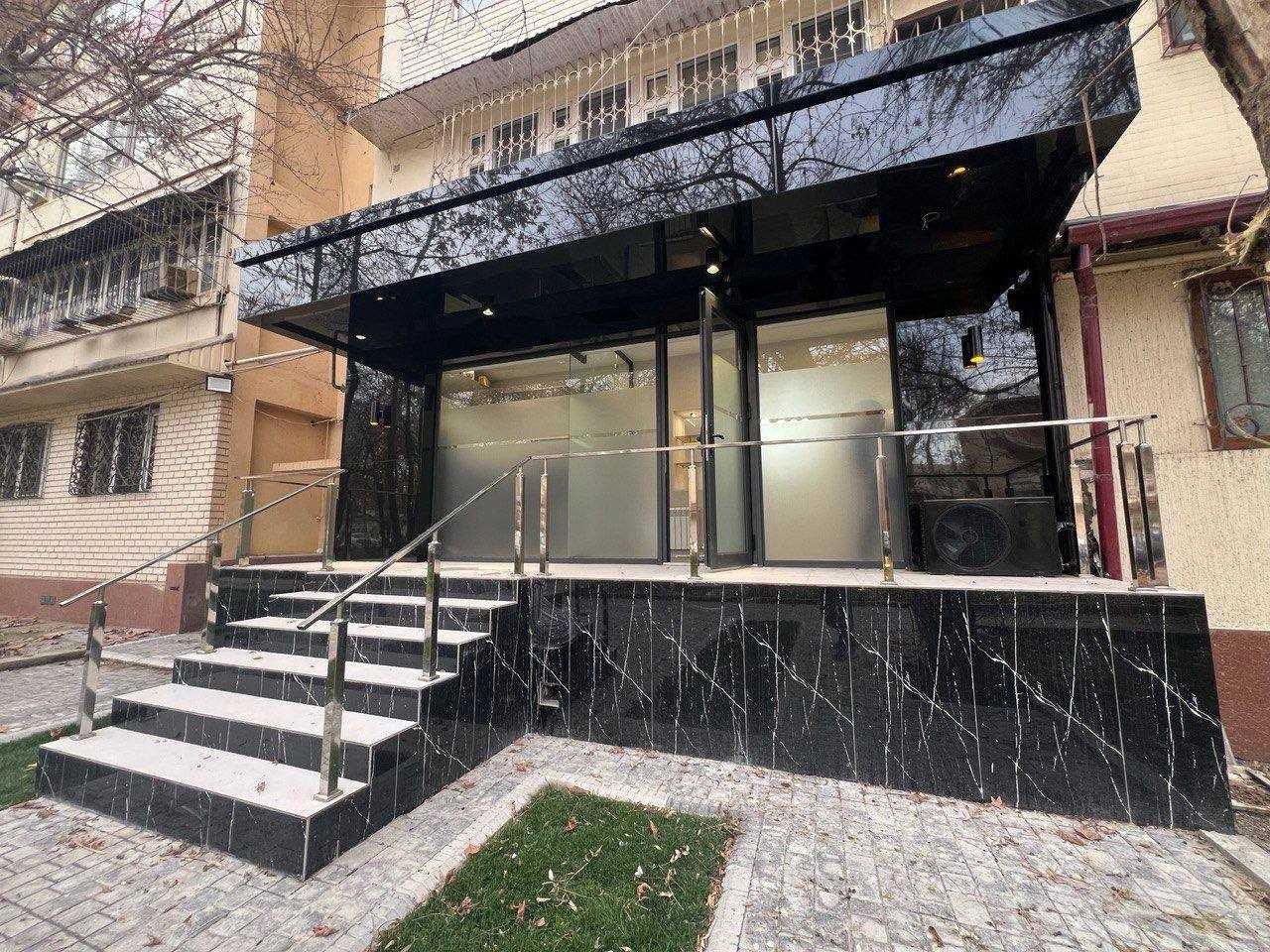 СРОЧНО! СДАЁТСЯ ОФИС Мирабадский Цум 92м²