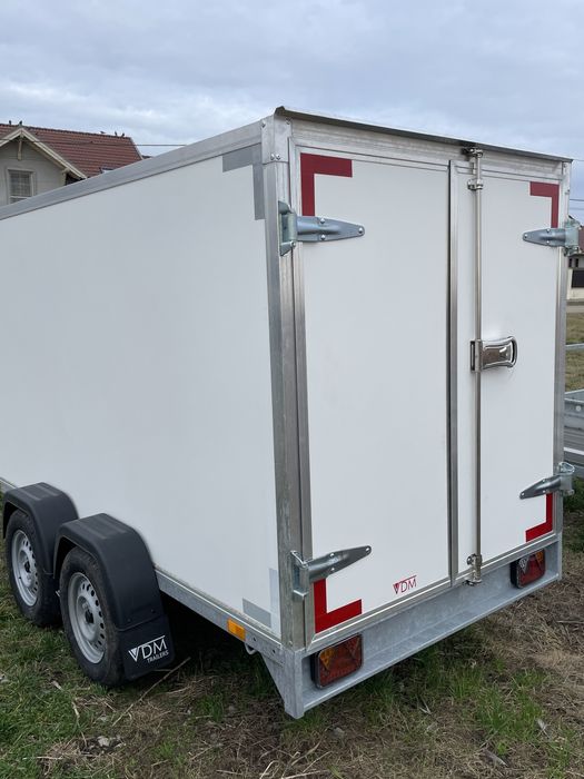 Remorca inchisa (carosata) VDM 750kg