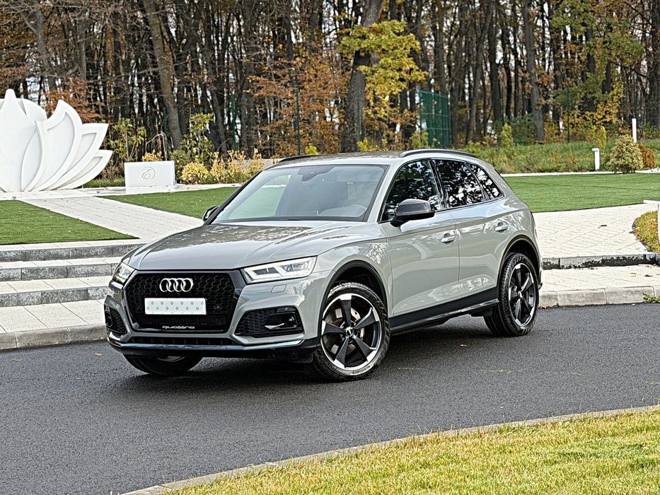 AUDI Q5 2.0d 190cp, automata, RS pachet, Nardo Grey,Matrix