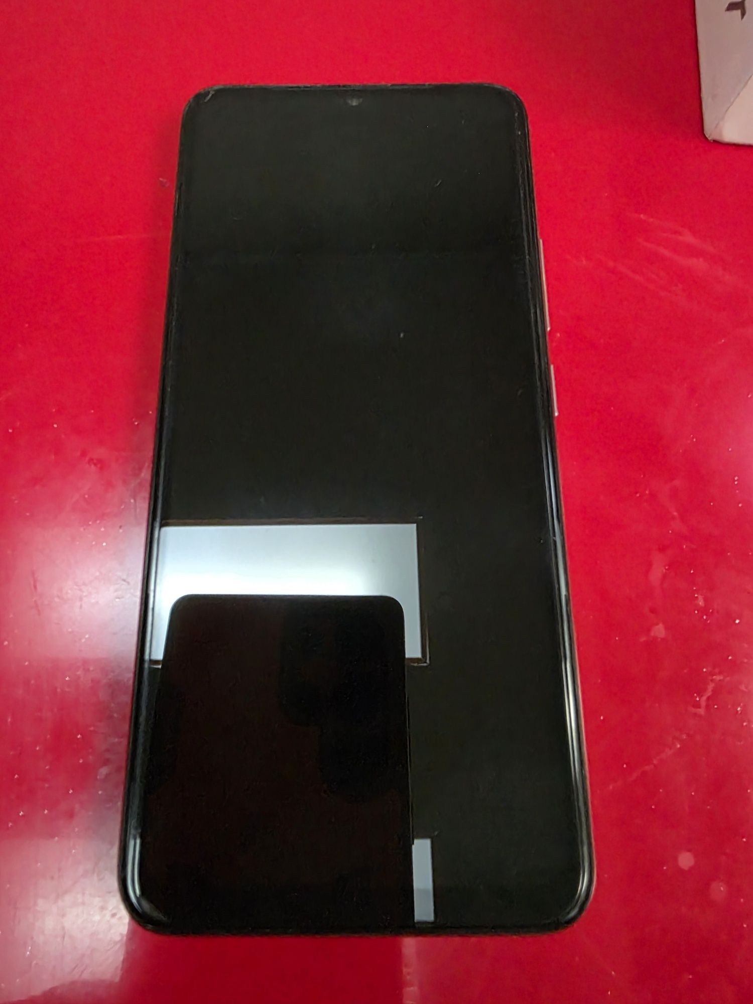 Телефон Vivo Y 19