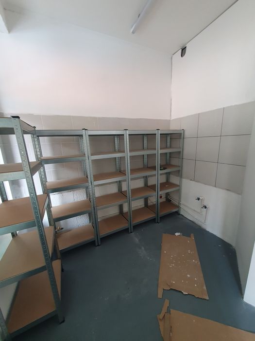 Rafturi metalice 5buc +stand de seminte