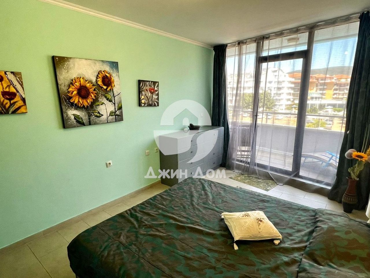 Продава се Двустаен апартамент в к.к. Слънчев бряг - 70 кв.м за 1015 €/кв.м - Снимка #5
