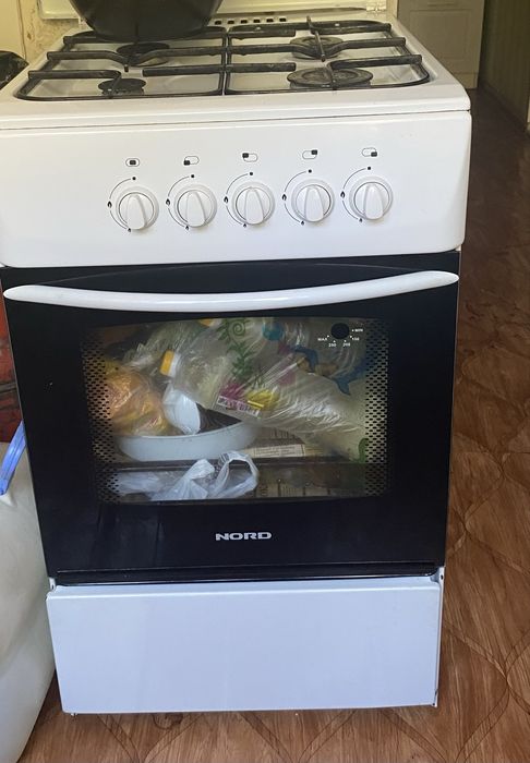 Продам газ плиту