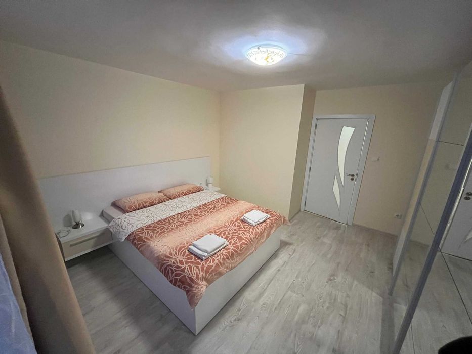 Дава се под наем Двустаен апартамент в Бургас, Лазур - 75 кв.м за 600 € - Снимка #4