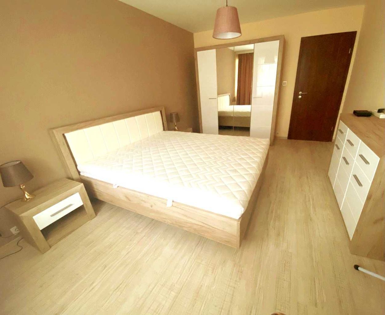 Продава се Тристаен апартамент в Перник, Изток - 90 кв.м за 1389 €/кв.м - Снимка #13