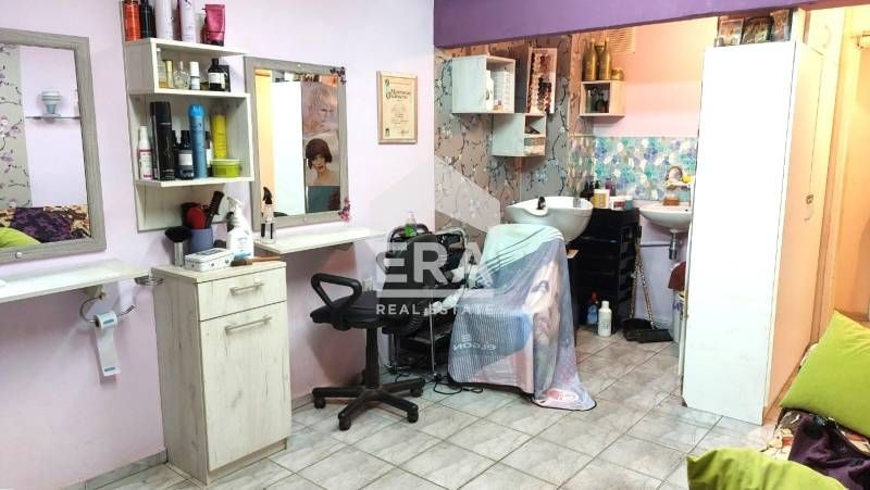 Партерен магазин за продажба в район Колхозен пазар, гр. Варна