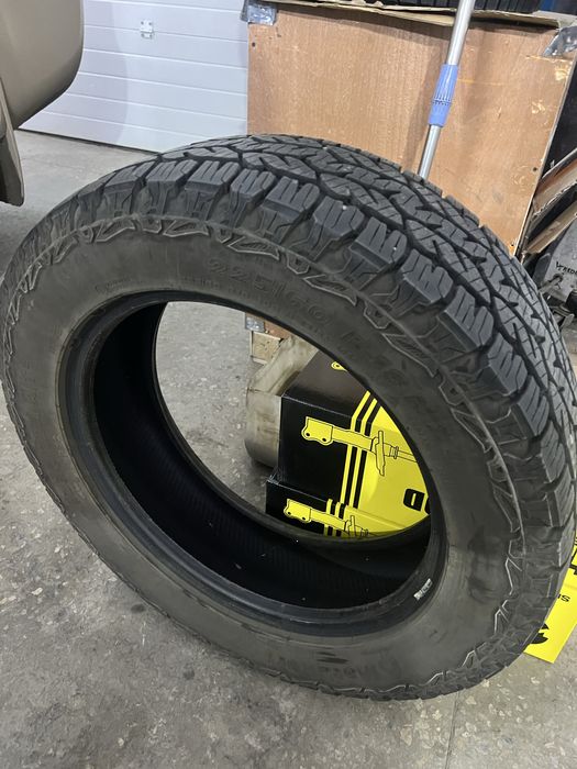 Продам резину на 18