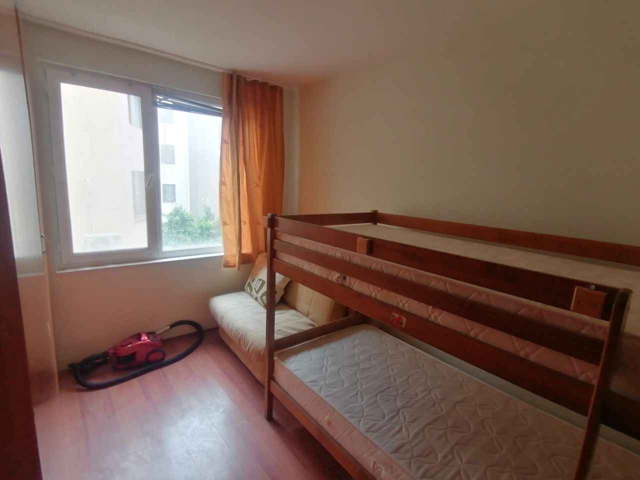 Продава се Двустаен апартамент в Бяла - 40 кв.м за 1125 €/кв.м - Снимка #2