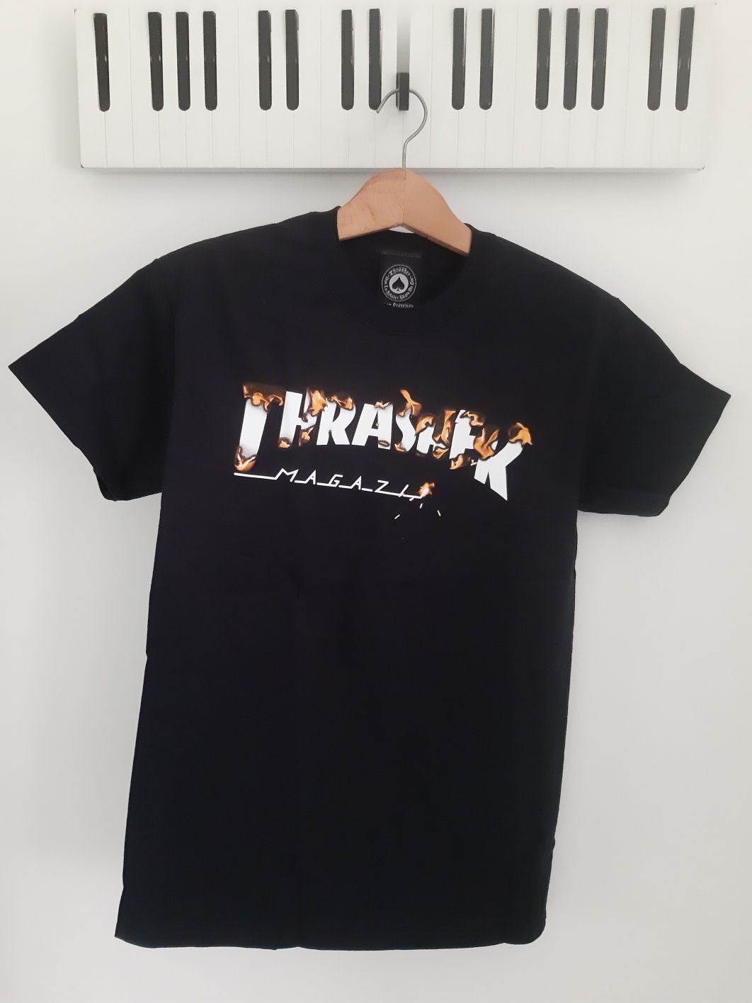 Thrasher, Carhartt, Dickies, Nike, Vans, Oakley, Дамски Тениски