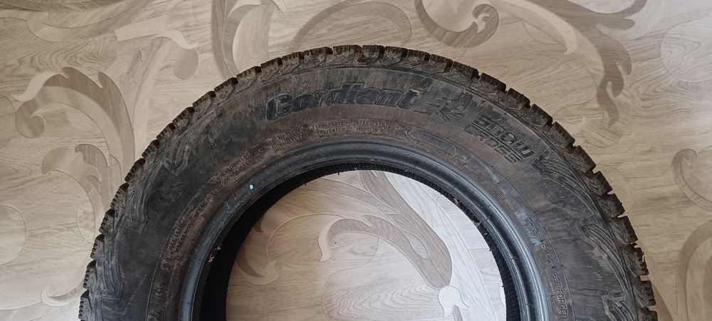 Зимние шины 185/70/R14