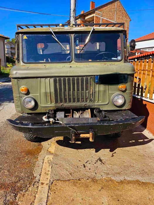 Камион ГАЗ 66 в работещо състояние.