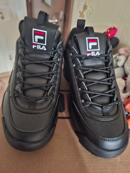 Маратонки FILA 44 номер