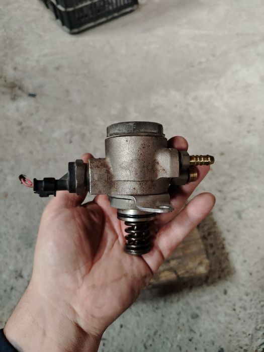 Pompa înaltă 1.4 tsi caxa 122 cai golf 6