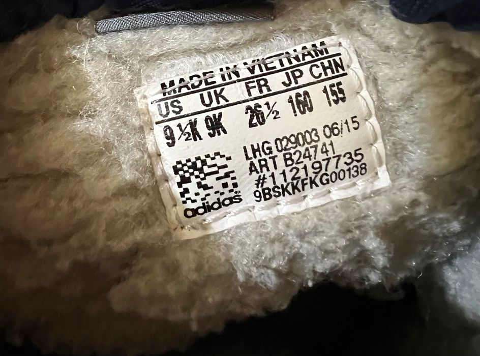 Оригинални детски ботуши Adidas, номер 26.5