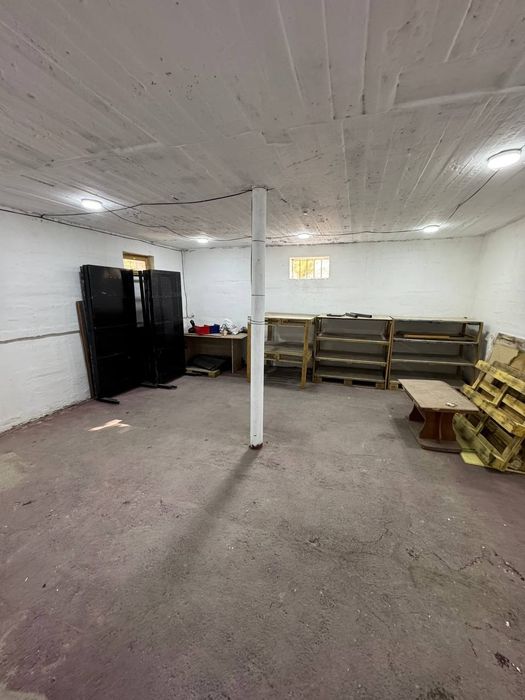 Сергели 4-бекат олдида ижарага (аренда) га жой бор 38м2 ва 70м2