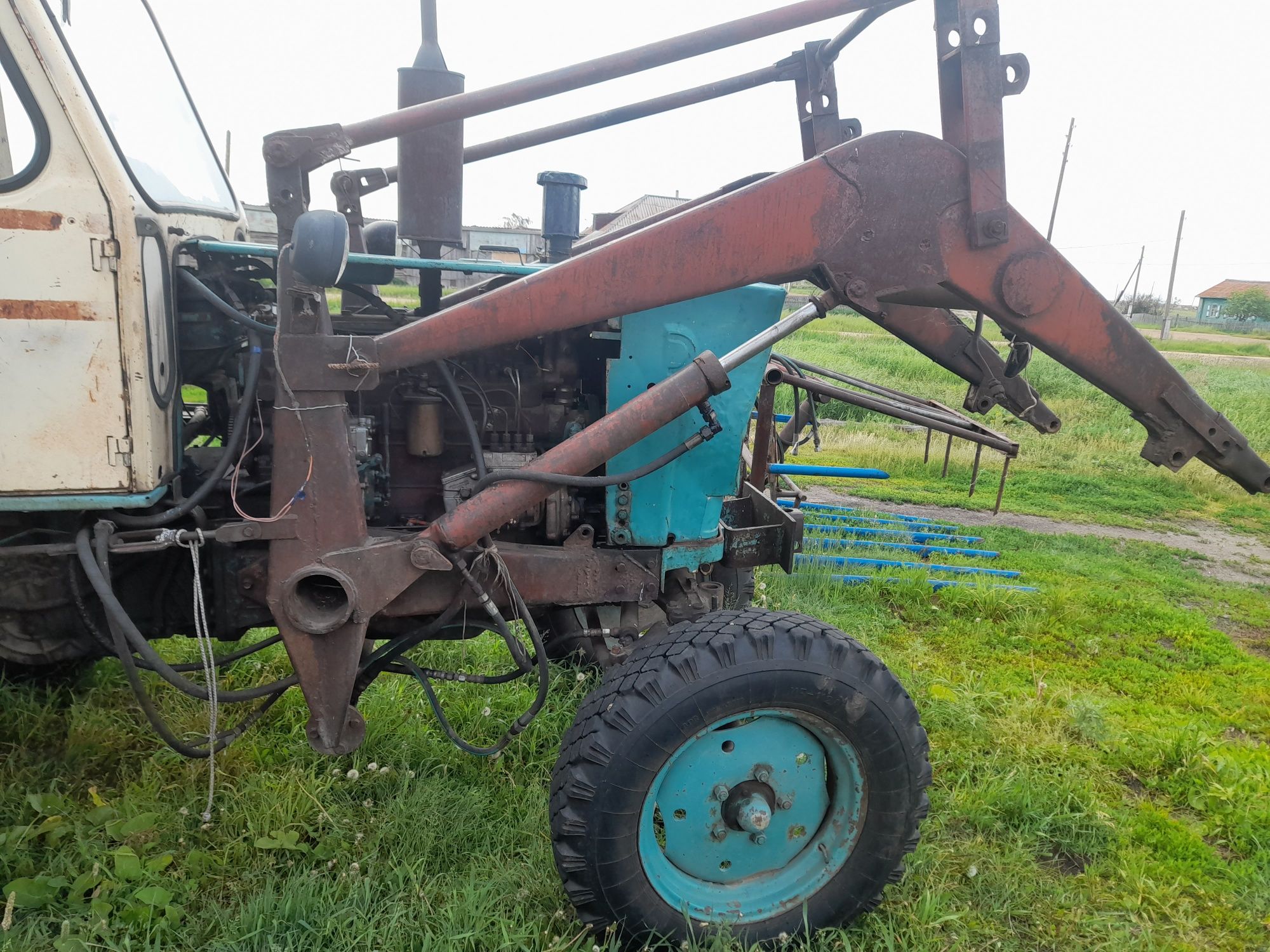 Продам. . Рулевое с дозатором. Резине 2 года