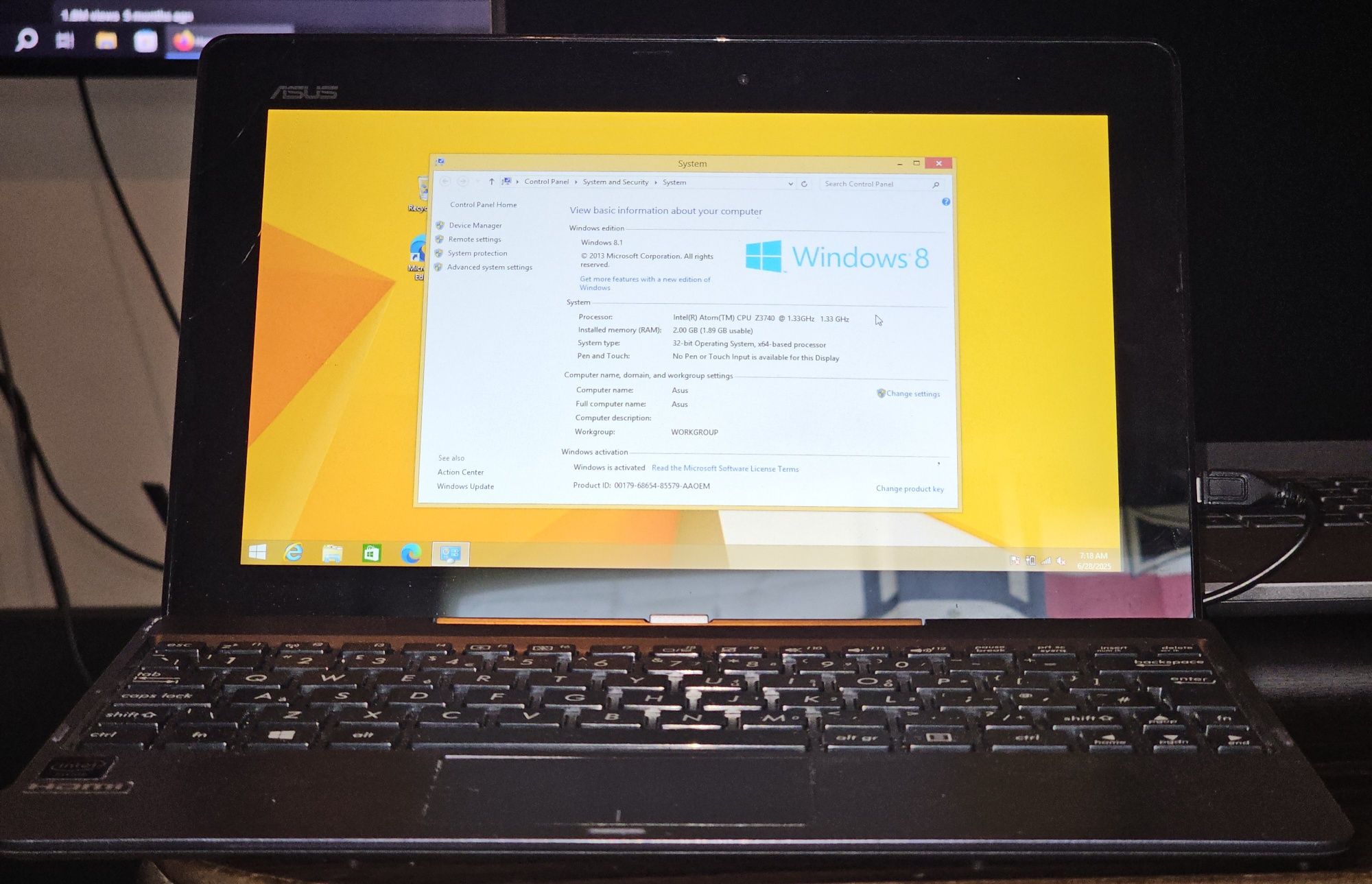 Лаптоп / таблет Asus T100
