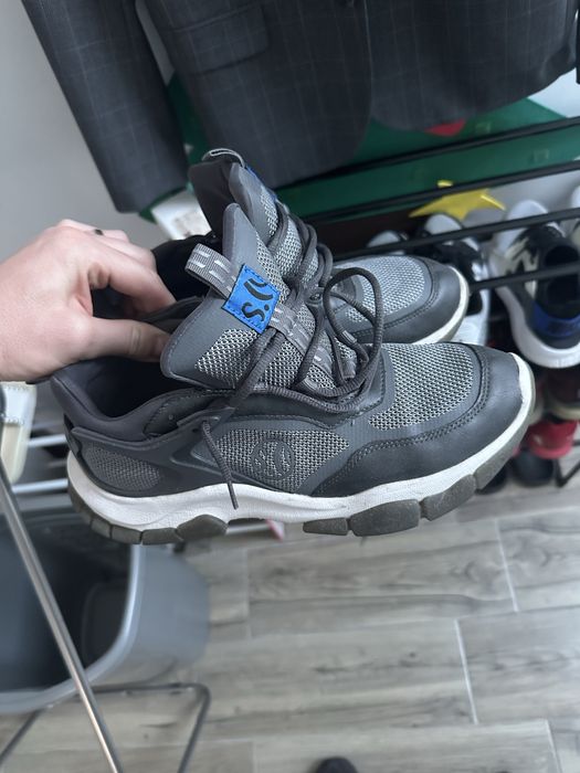 Adidasi s oliver, stare excelenta, marimea 42, 27 cm.