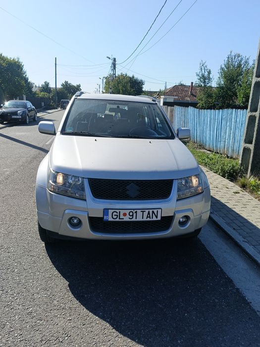 Vând Suzuki grand Vitara