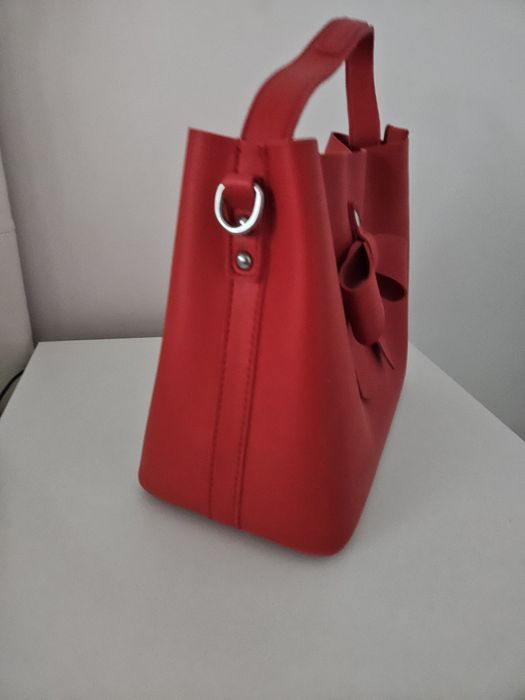 Geanta rosie cu fundita