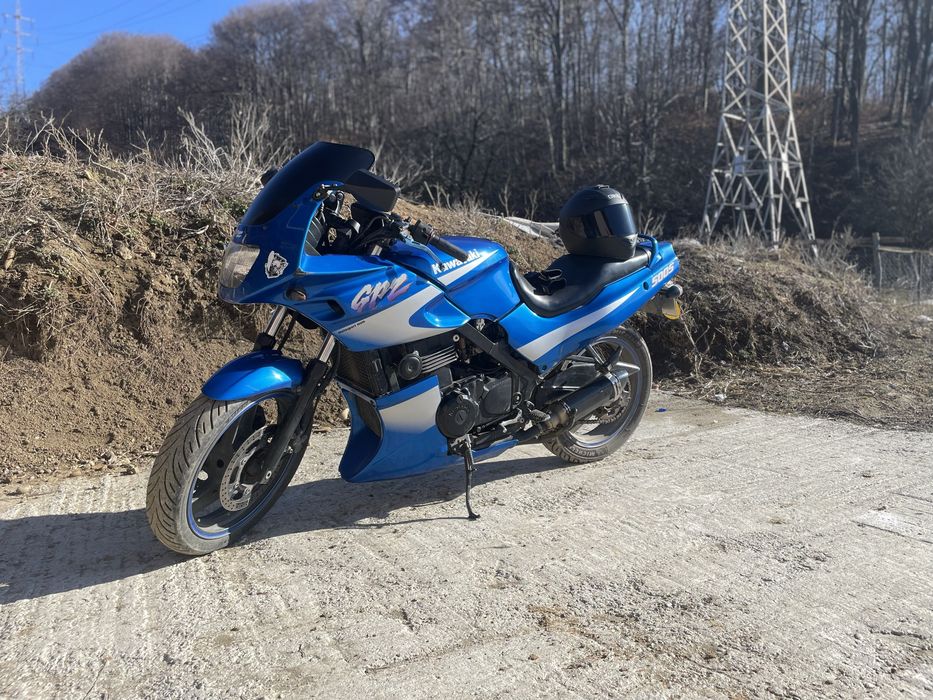 Vând Kawasaki GPZ500S