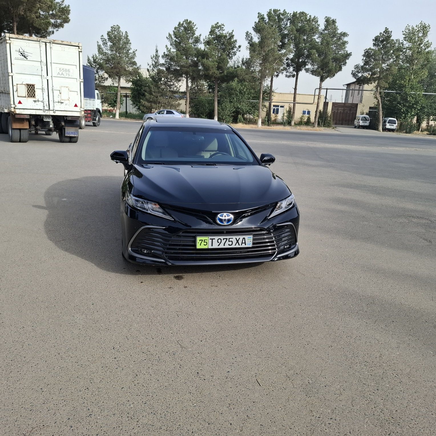 Toyota camry v75